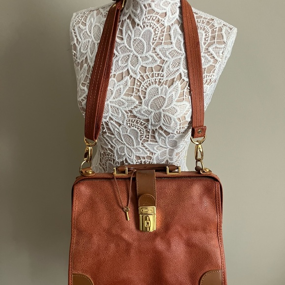 Bric's Handbags - Vintage Bric’s Milano Italian Leather Doctor Bag Crossbody Satchel Lock and Key